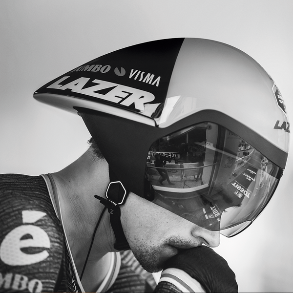 La campaña deportiva de Tissot, protagonizada por el ciclista Primož Roglič, destaca la importancia del compromiso.