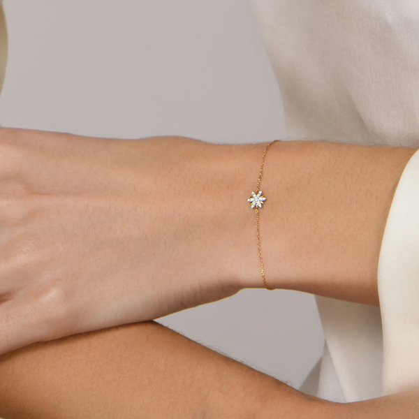 Gold and Diamond Magic Touch Flocon Bracelet